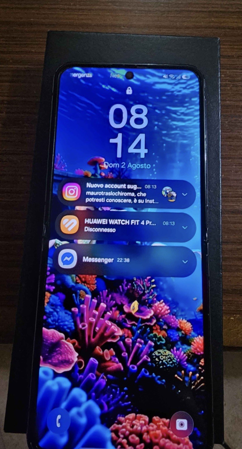 SAMSUNG GALAXY Z FLIP 5 EXCELLENT CONDITION PERFECT SCREENS ORIGINAL BOX ZFLIP5