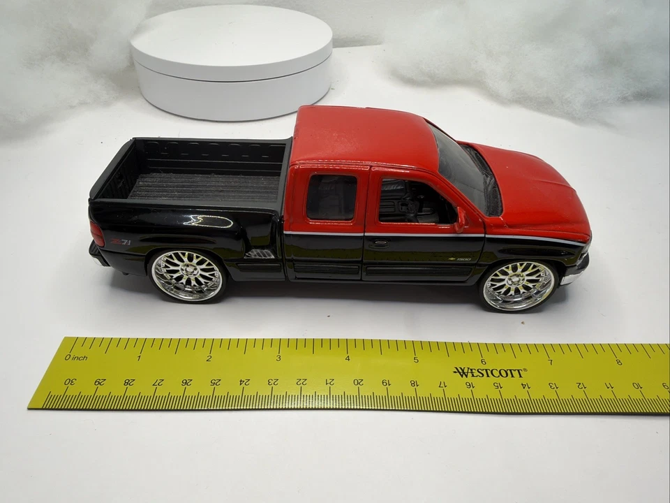 Chevrolet Silverado 1500 1999 fundido a presión negro camión modelo juguete Z71 raro Foto 2 de 4