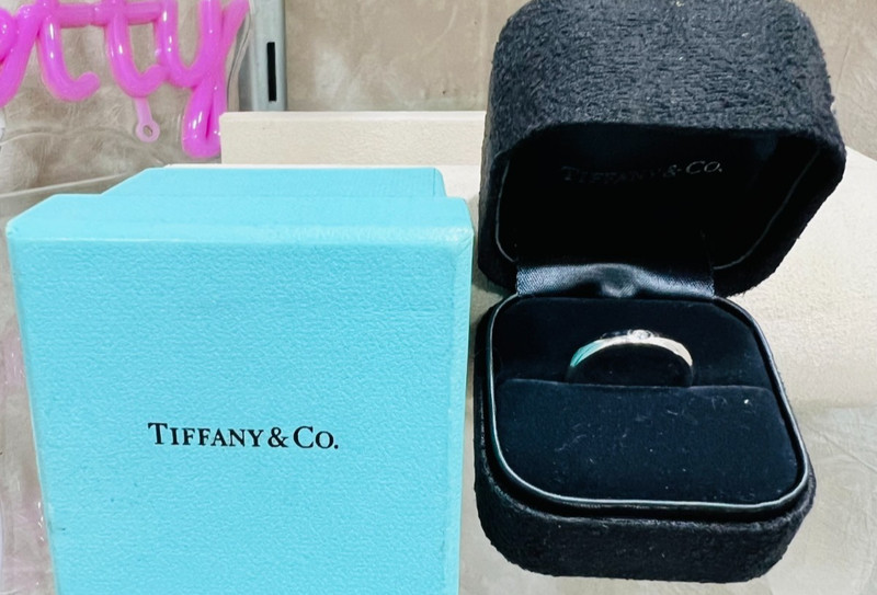 Tiffany & CO Platinum Diamond Elsa Peretti band 