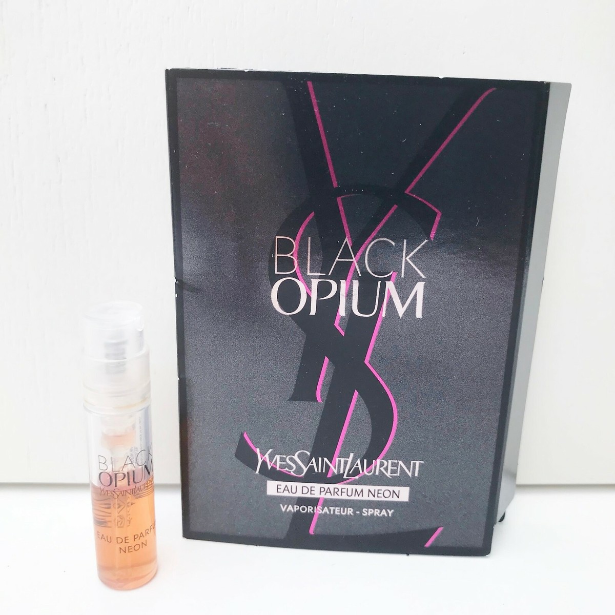 YSL Black Opium Eau De Parfum Neon mini Spray, Brand New!