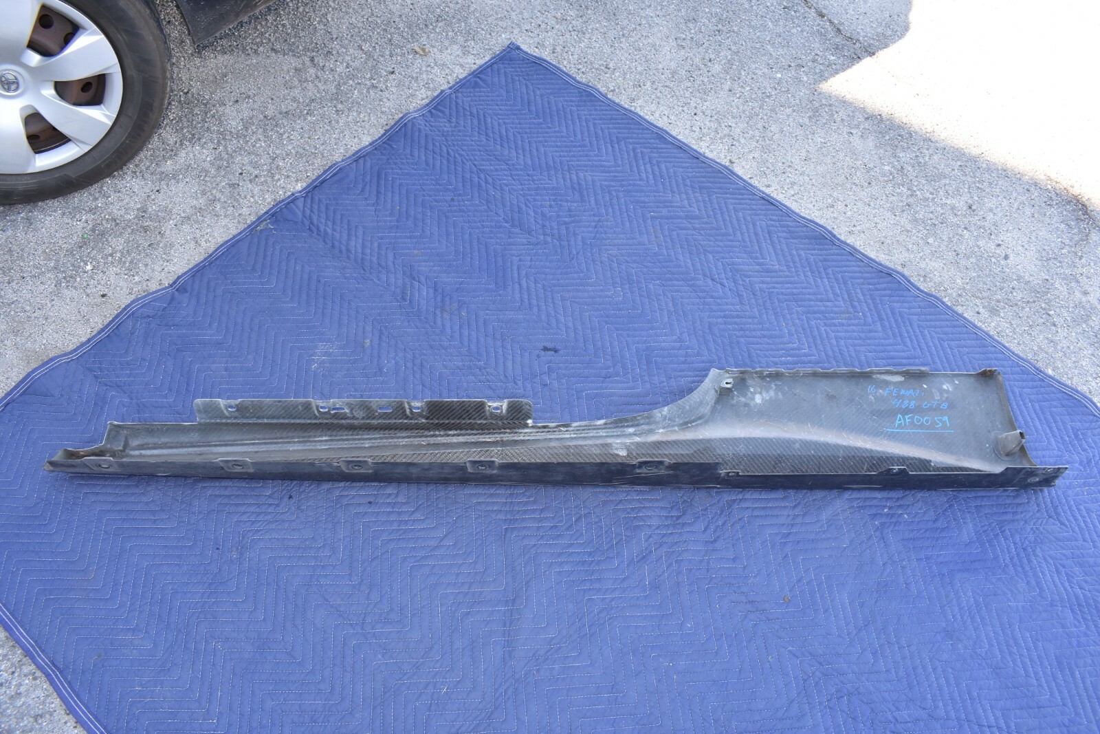 15-20 FERRARI 488 F142M ROCKER PANEL SKIRT MOLDING TRIM GENUINE OEM RIGHT RH