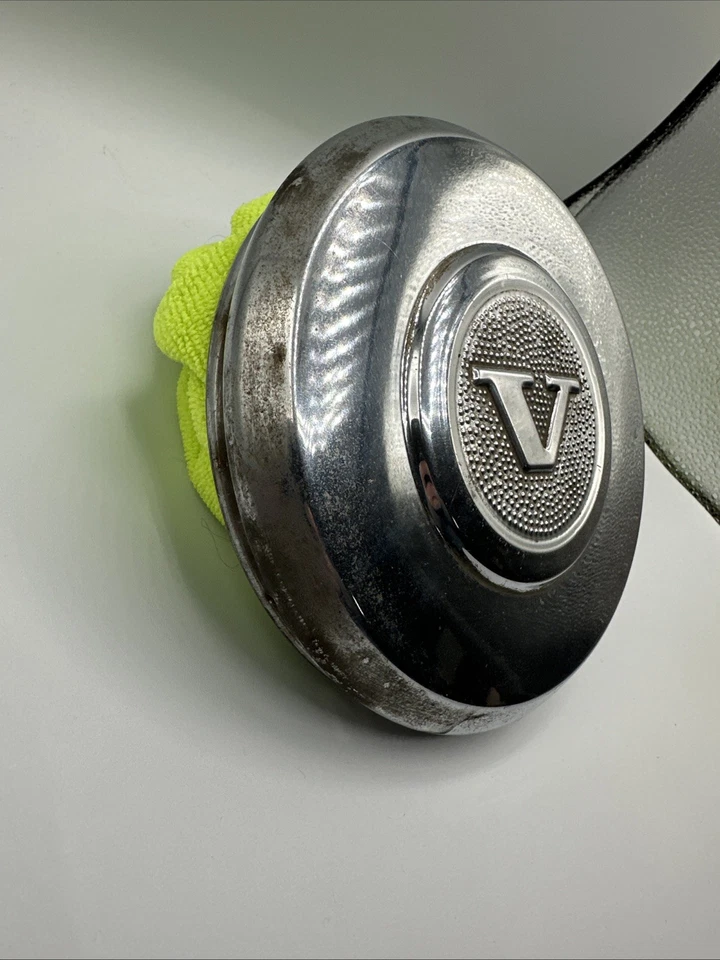 Tapacubos de plato para perro Volvo 240 serie 140 de colección cubierta de rueda metal cromado OEM Foto 3 de 4