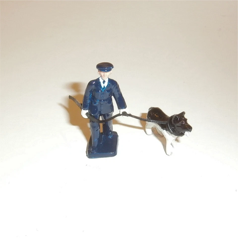 Corgi Toys  448 Mini Police Van Policeman Dog and Leash Set - Image 2 of 4