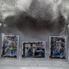 2025 Topps Holiday cookie SPs Baseball Trading Card of Lot 17 Cards