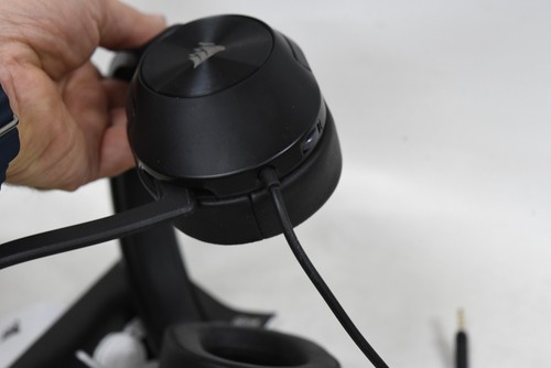 Corsair HS55 Surround Wired Gaming Headset - Carbon CA-9011265-AP - Exc/Mint (2) - Picture 10 of 24