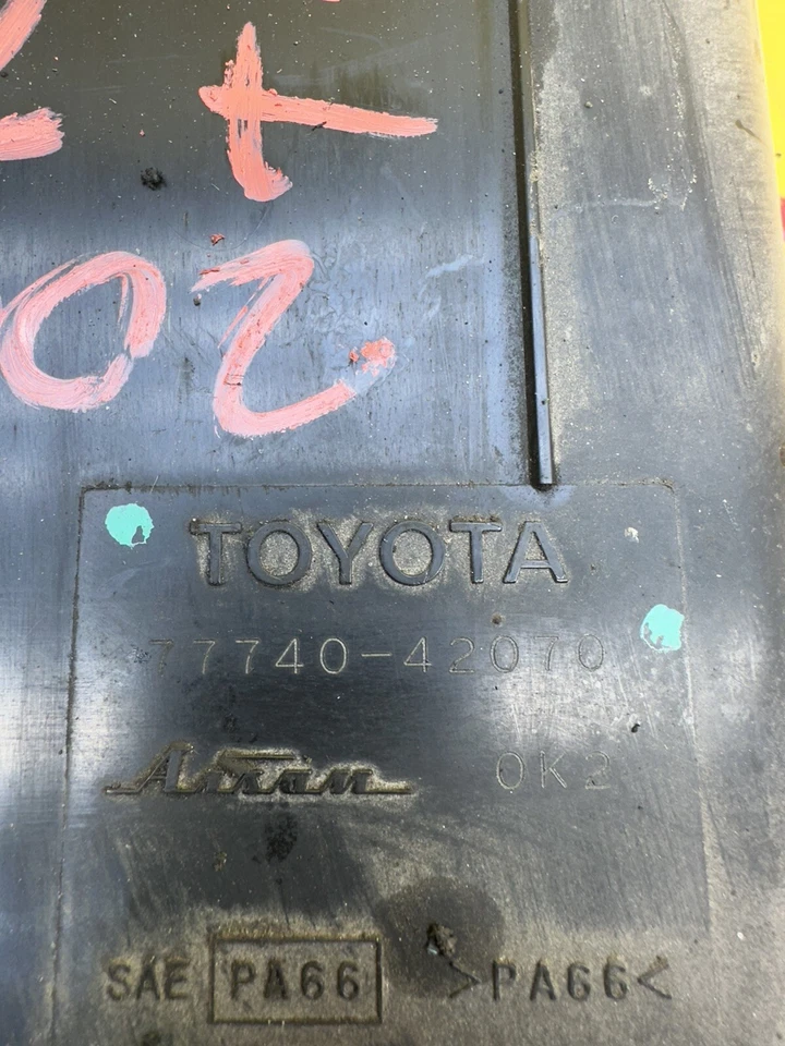 Toyota RAV-4 2001-2003 combustible gas carbón vapor evaporador sistema de bote evap Foto 2 de 4