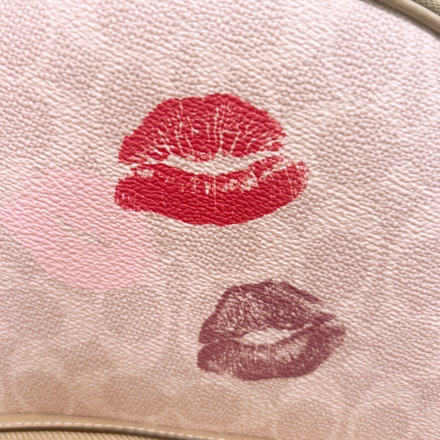 NWT Coach Court Backpack In Signature Canvas With Lips Print CZ936 NWT Coach Court Backpack In Signature Canvas With Lips Print  main image 3