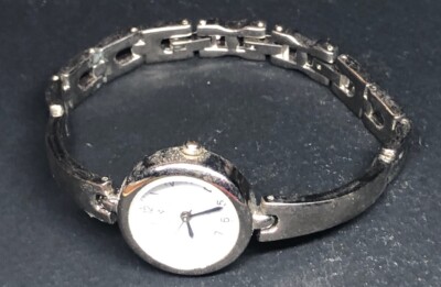 Montre Femme ACTION Vintage En Acier - Modèle Ancien à Remettre En Route - Bracelet Acier