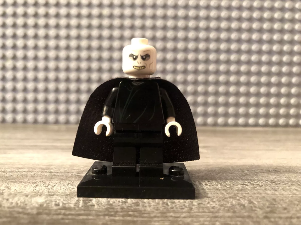 LEGO Harry Potter Minifigure Lord Voldemort Dark Green Robe