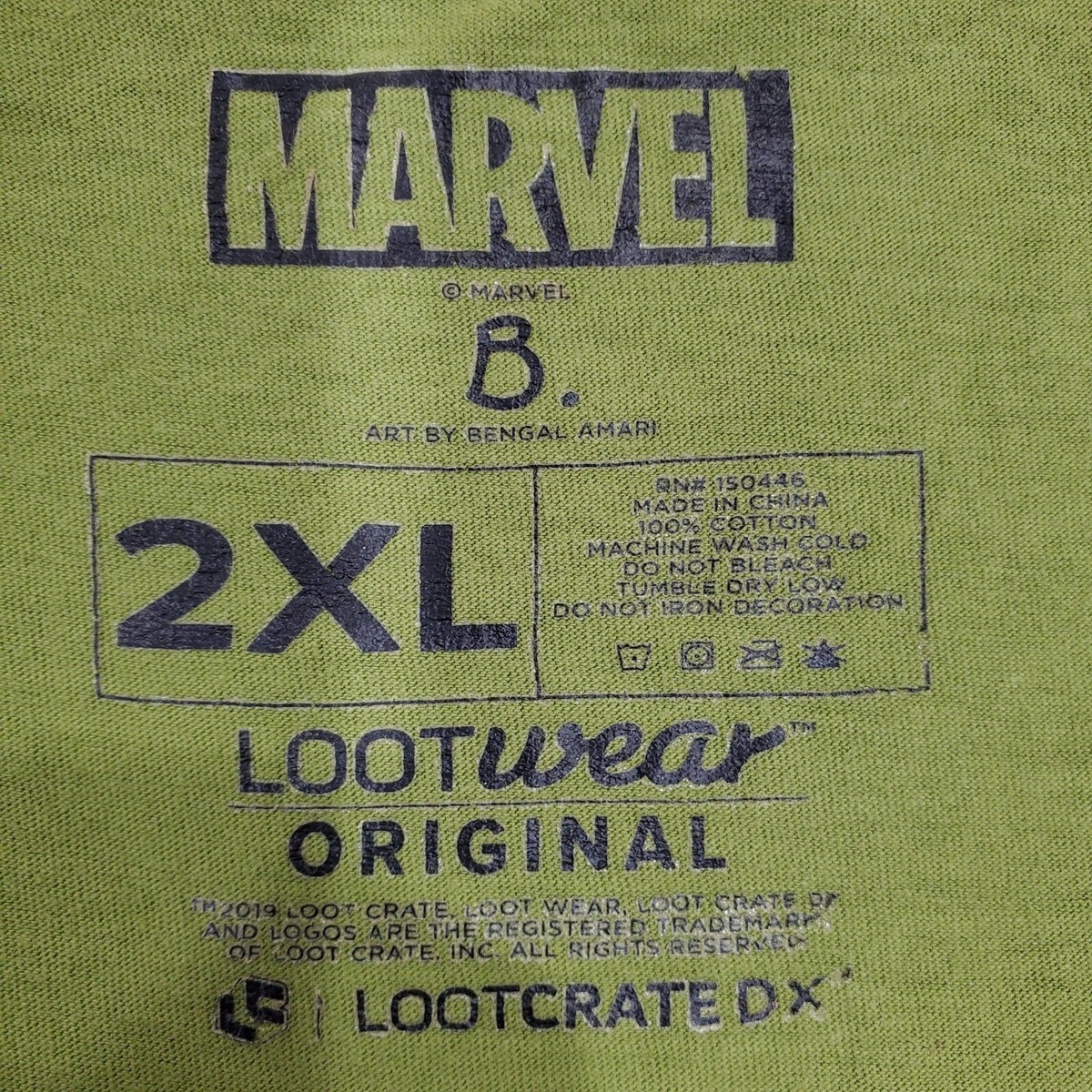 専用！AとB Marvel LootWear Original Women's Captain Marvel Green Graphic T