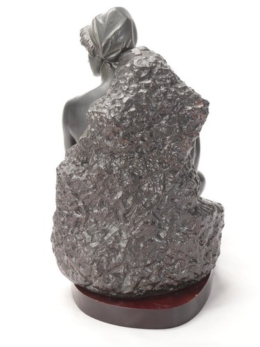 Lladró "Classic Beauty" Grès Porcelain Figurine Designed by Salvador Debón - Picture 3 of 7