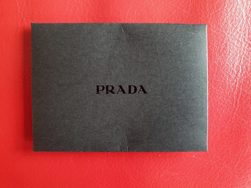 Prada LG KE850 NEAR MINT STILL IN PLASTIC COMPLETE Smartphone Vintage