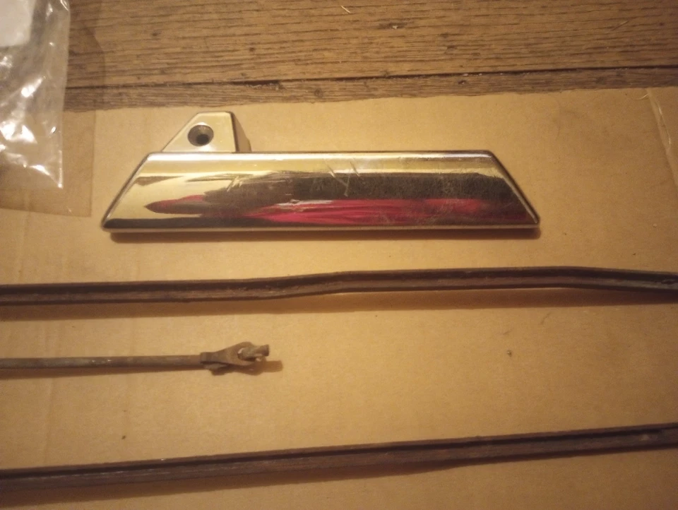 Mercury Colony Park 1960 camioneta puerta trasera manija y conjunto de liberación Foto 2 de 4