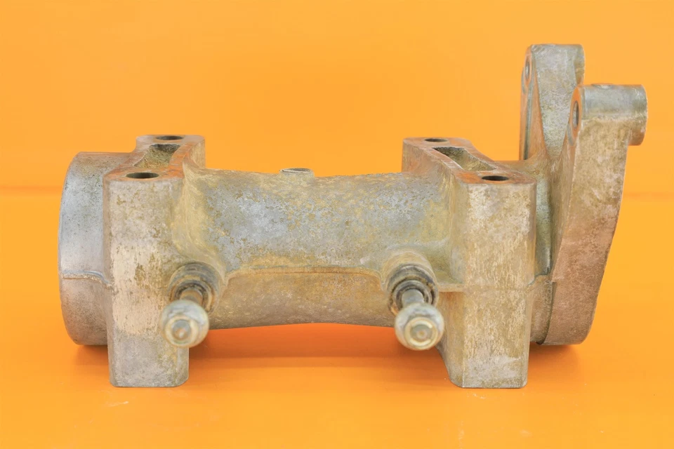 03-08 2003 LTZ400 LTZ OEM eje trasero cojinete portador carcasa tubo KFX DVX Foto 3 de 4