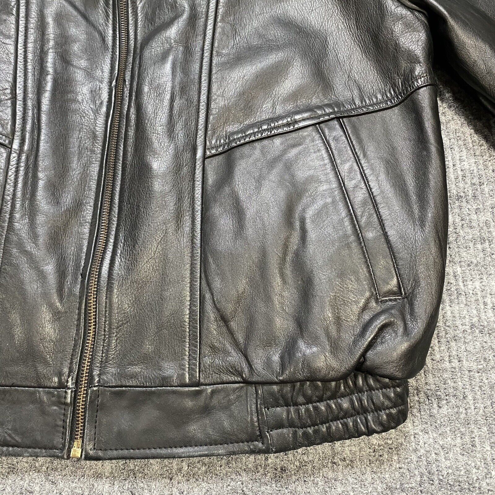 Vtg First Genuine Leather Motorcycle Bomber Jacke… - image 15