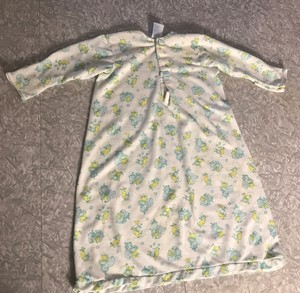 carters newborn gown