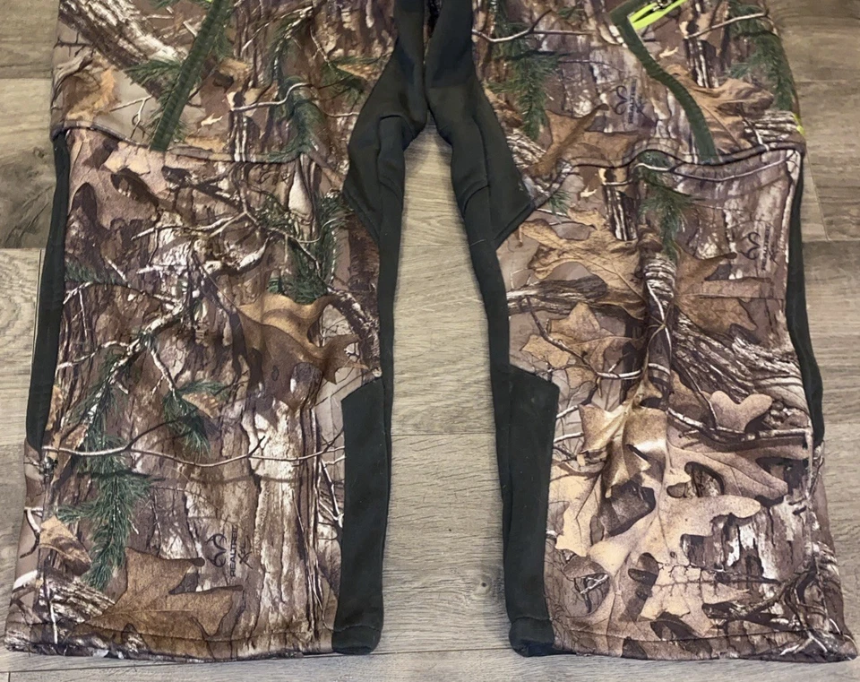 Pantalones Under Armour Big Boy’s ColdGear Realtree Xtra Camoflague Talla 36 en 23” Usados en Excelente Condición Foto 3 de 4