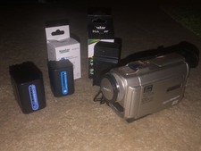 Sony Handycam DCR-TRV8 MiniDV Camcorder please Read