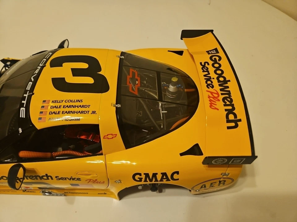 Chevrolet Corvette 1/12 Scale Part No 13121 Dale Earnhardt #3 Diecast Car - Image 4 of 4