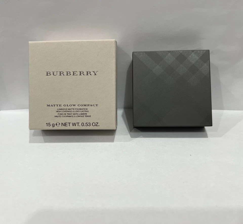 Burberry Matte Glow Compact Luminous Matte Foundation New--No. 50 Medium Cool - Image 4 of 4