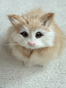 Vintage Realistic Lifelike KITTY CAT White Yellow Soft Fur