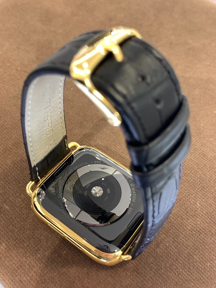 44mm Apple Watch Series 4 Custom 24K Gold Plated Stainless Steel Black Leather B - Image 3 of 4