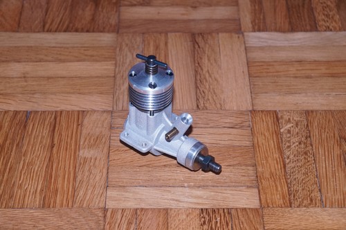 Micron Racing 2.5 R DIESEL 2-Stroke CL FF Combat Model Airplane Engine Vintage - Picture 2 of 13