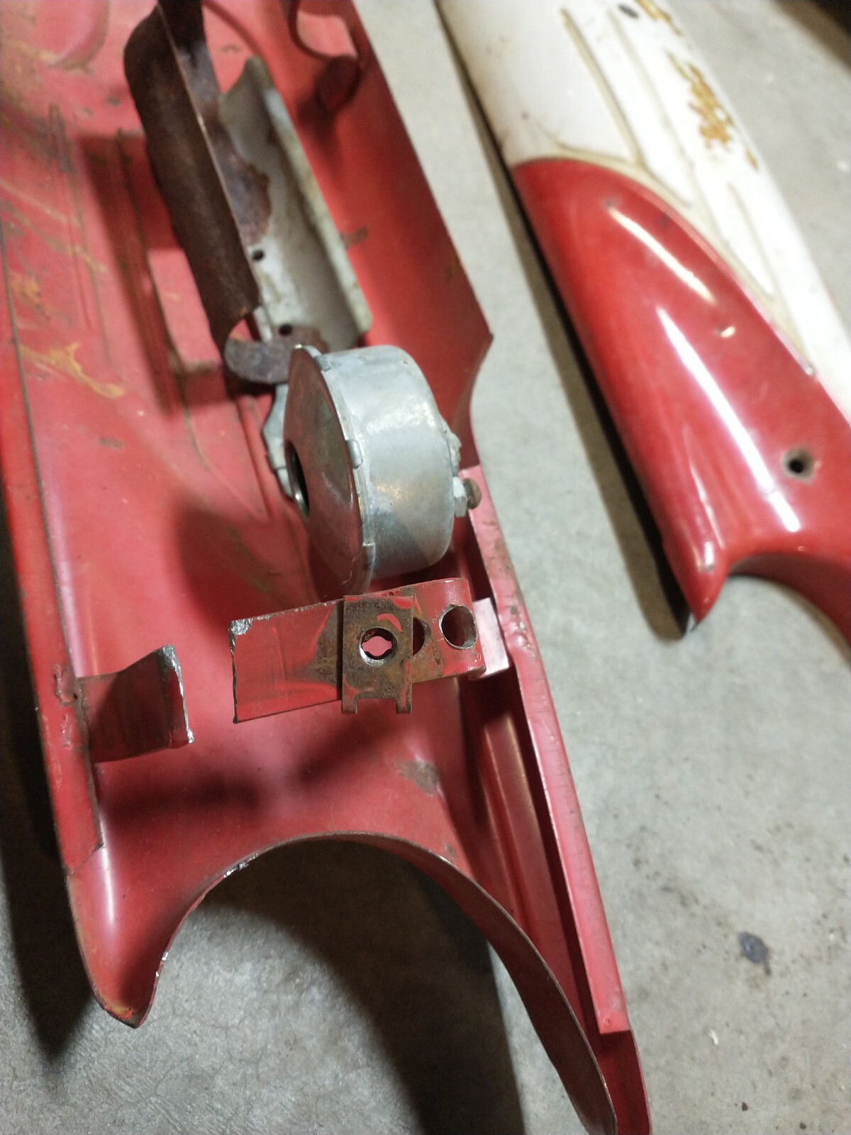 Vintage 1950s Columbia Fire Arrow Bicycle Horn Tank with original paint