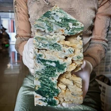 3.74LB Natural Water Grass Agate Crystal Tower 1700g