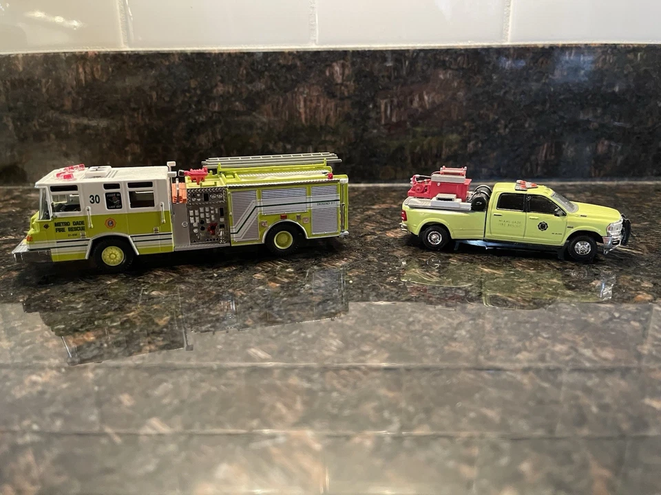 NEW! Code 3 Custom Miami-Dade Fire Department Rescue Engine and Brush Fire Unit - Image 4 of 4