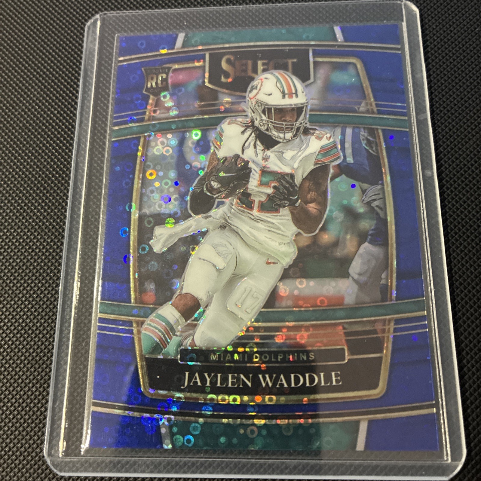 2021 Panini Select - Concourse Jaylen Waddle #48 Blue Disco Prizm /25 (RC)