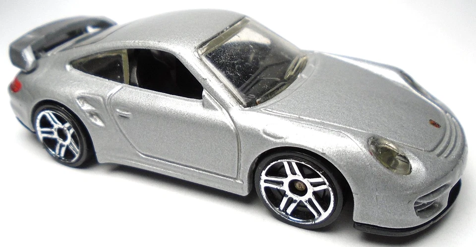 Hot Wheels HW '10 2010 nuevos modelos Porsche 911 GT2 plateado 1:64 diecast 2 5/8" coche Foto 2 de 4