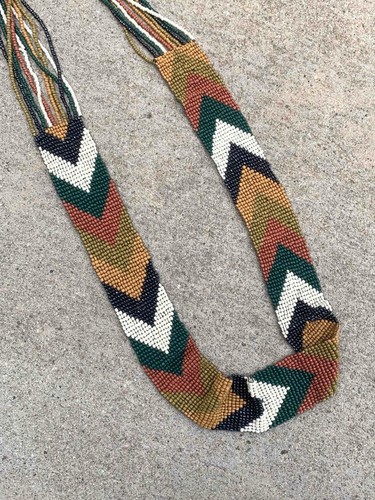 Navajo Native American Multi-colored Chevron Pattern Beaded Necklace - Picture 6 of 6