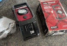 Ozito PXC 18V Arbeitsleuchte helle LED - nur Haut - neu :)