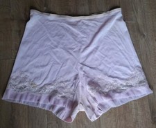 Vintage RARE Wolsey Vanity Fair Pink Ladies Tennis Knickers  Shorts Lace Pleat