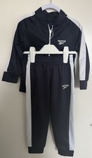 New Boys Reebok Junior Tracksuit 2 Piece Set Navy 3-4 Years 104cm NewNot Worn