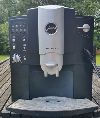 JURA Impressa F50 1,9 L Espressomaschine - Schwarz (13369) DEFEKT