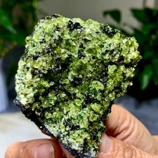 152G Natural Olivine Rock Specimen Deposits On Lava Stone Peridot Black