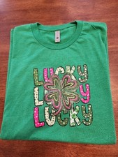 St. Patrick's Day green crew neck t-shirt, Large, NWOT, Lucky