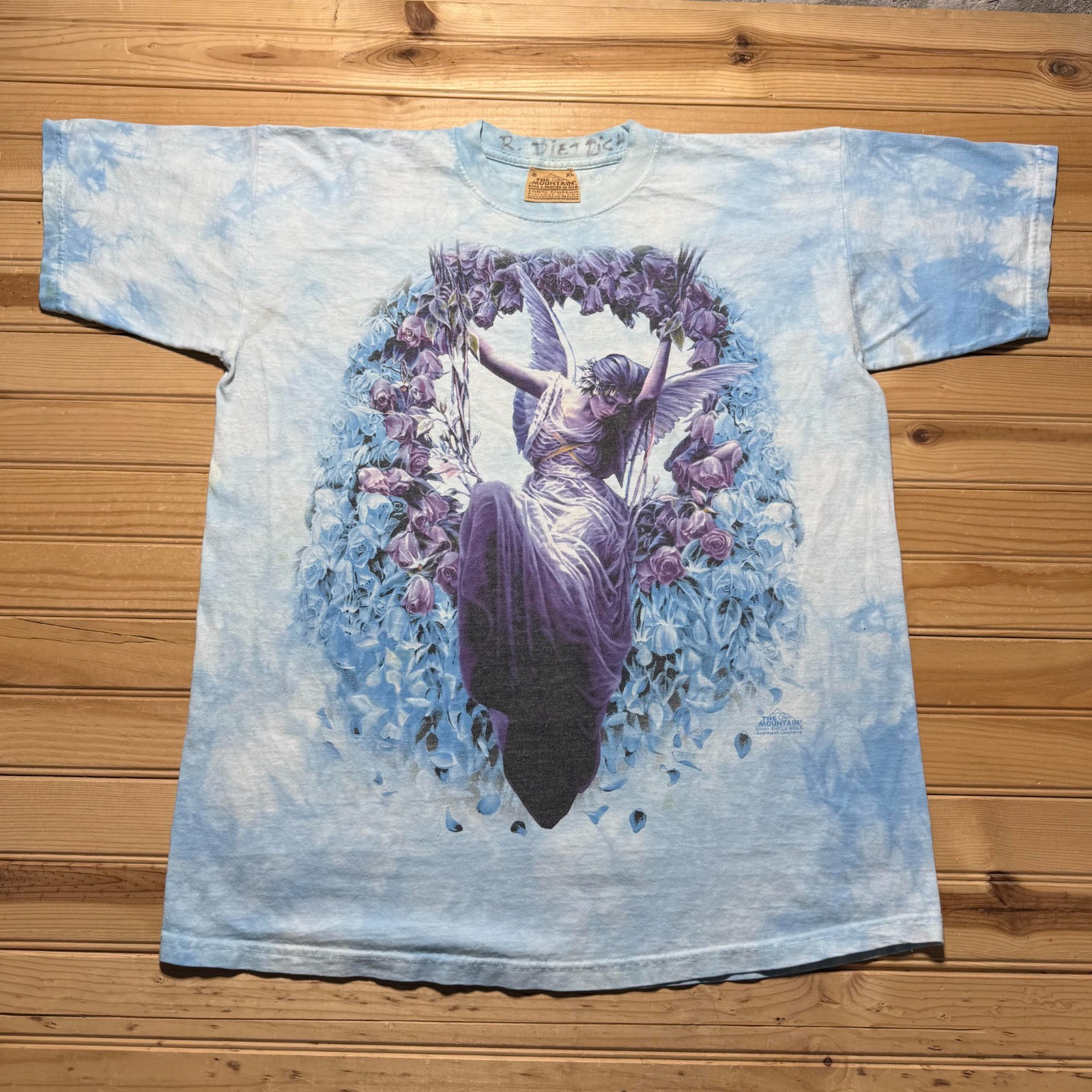 Vintage Y2K 2001 The Mountain Angel Rose Garden Graphic Tie Dye T-Shirt USA - XL