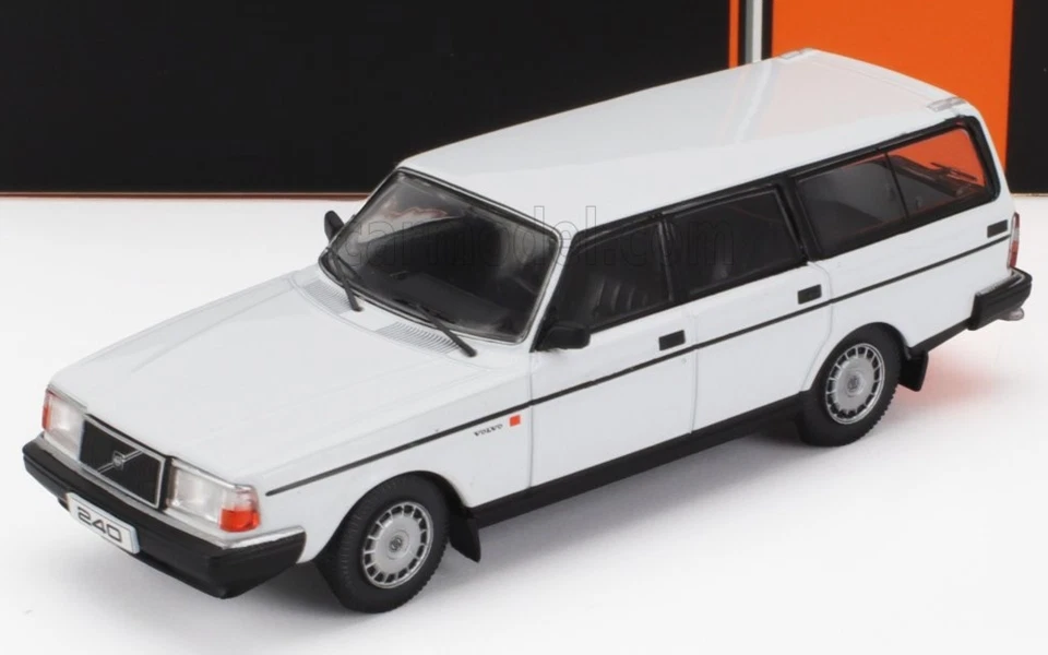 wonderful IXO-diecast-modelcar 1/43 VOLVO 240GL WAGON 1998 - white - Image 3 of 4