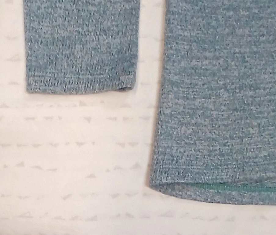 Camisas de mujer AE suaves y sexy de felpa de manga larga (juego de 2) oliva y azul marino talla M Foto 4 de 4