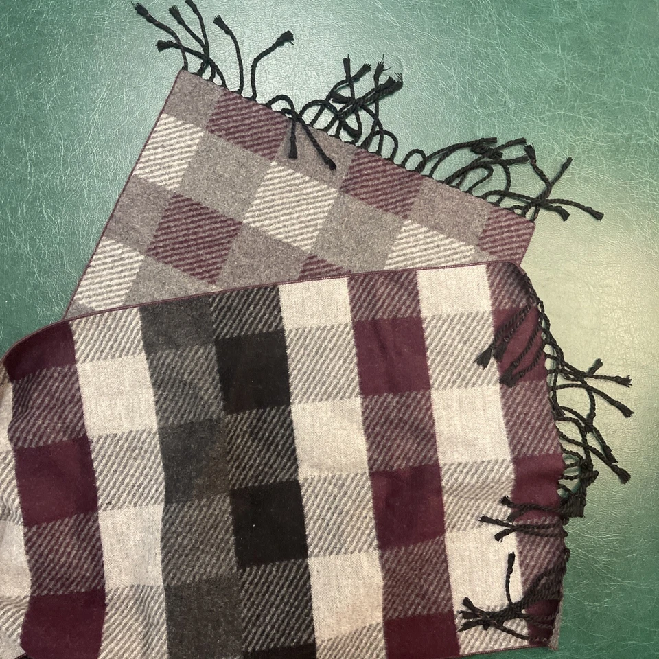 $285 Club Room Para hombres Gris Púrpura A Cuadros Unisex 100% Seda Invierno Cálido Chal Bufanda Foto 4 de 4