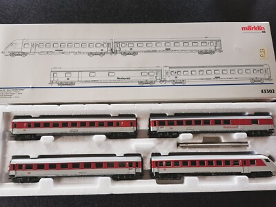 Märklin H0 - 43302 - Set Di Carrozze Passeggeri Di Modellini Di Treni 1 Set Di Veicoli Nuovi Colori Intercity Db