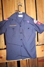 Boy Scouts of America BSA Youth Shirt Medium Blue Cub Sewn on patches