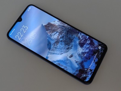 Xiaomi Mi 9SE 64/6GB Schwarz Blau Dual Sim Android 11  