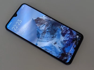 Xiaomi Mi 9SE 64/6GB Schwarz Blau Dual Sim Android 11 ✅ - Bild 1 von 4