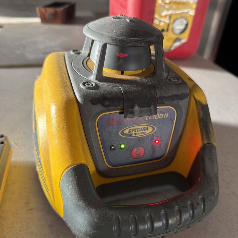 Spectra Precision LL100N Laser Level— SELF-LEVELING Laser W/ HR320 Receiver