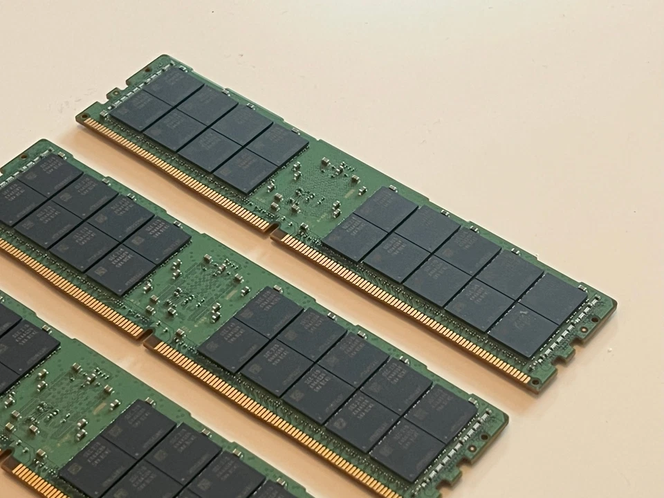 Samsung M393A8G40 AB2-CWEGQ 64G 2RX4 PC4-3200AA ECC REG RAM DDR4 - Bild 3 von 3
