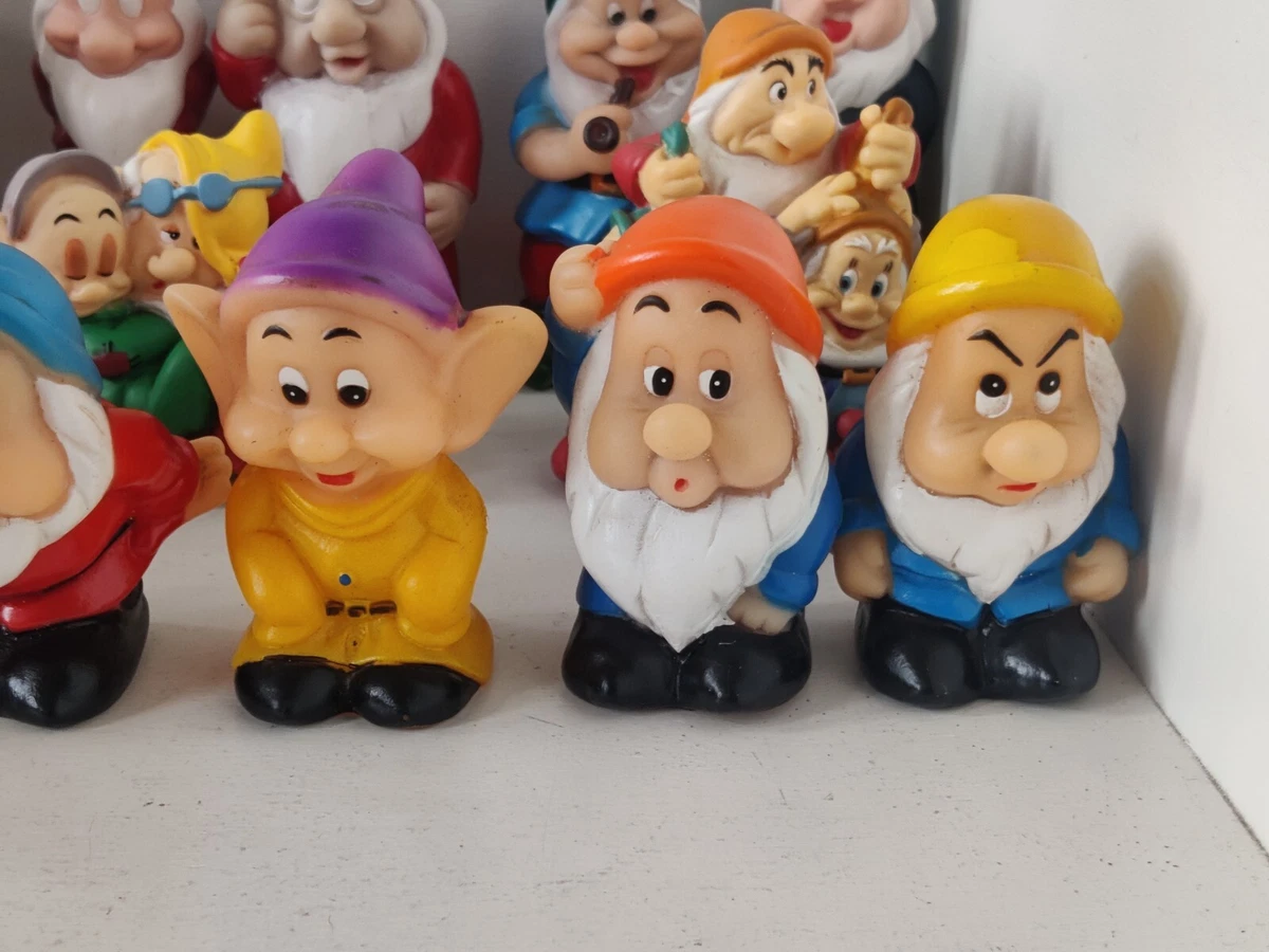 Walt Disney Snow White Seven Dwarfs Plastic Squeaky Vinyl Figures Set Of 16